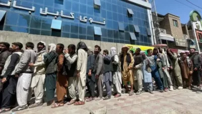 افغانستان معاشی تباہی کے دہانے پر: طالبان کی ناقص پالیسیوں اور بڑھتی بھوک پر اقوام متحدہ کا اظہارِ تشویش