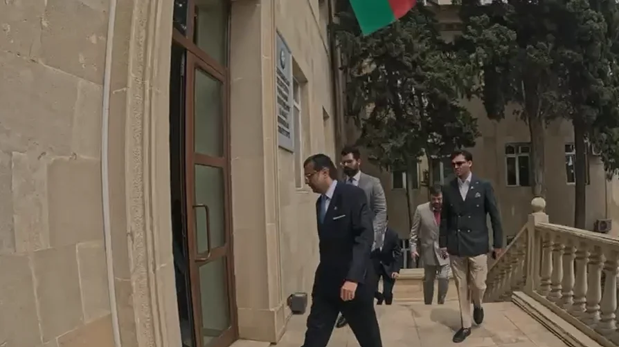 پنجاب کے وزیرِ اعلیٰ کے مشیر علی مصطفیٰ ڈار اور عدیل شجاع بٹ کی باکو میں اہم ملاقات