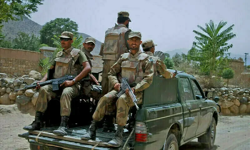 بنوں میں بڑا سیکیورٹی آپریشن: 16 دہشتگرد ہلاک، دو اہم کمانڈرز سمیت