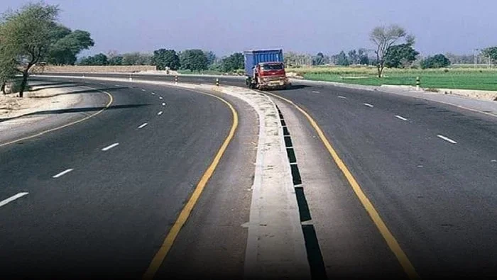 این-25 ہائی وے توسیعی منصوبہ سوالات کی زد میں، پلوں اور سڑک کی تعمیر کے معیار پر شدید تحفظات