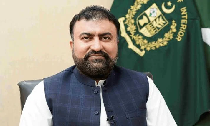 شہید پولیس اہلکاروں کے لواحقین کو ایک کروڑ 11 لاکھ معاوضہ