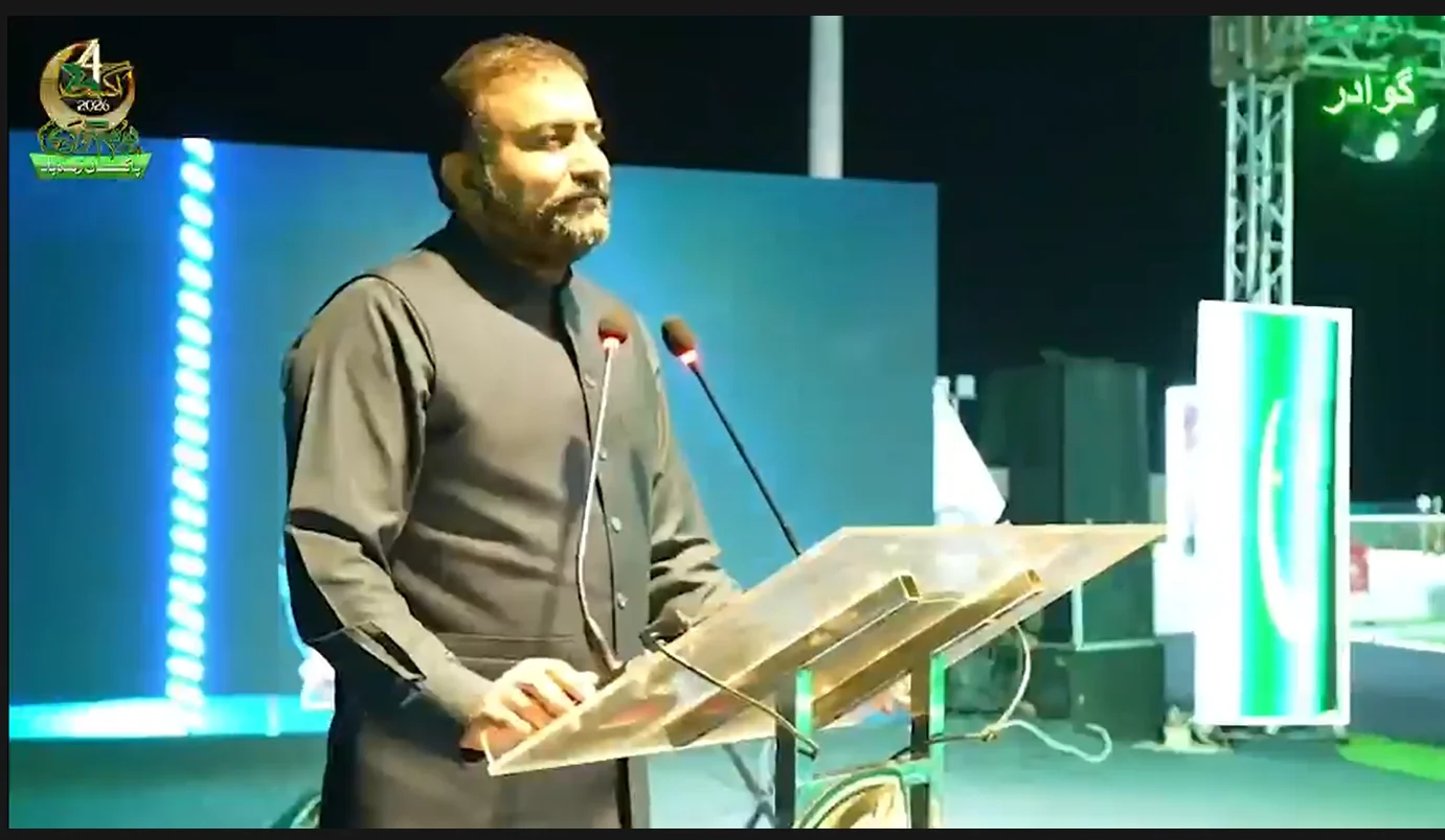 گوادر میں جشنِ آزادی کی پروقار تقریب: وزیراعلیٰ بلوچستان اور اعلیٰ حکام کی شرکت، ثقافتی رنگ نمایاں