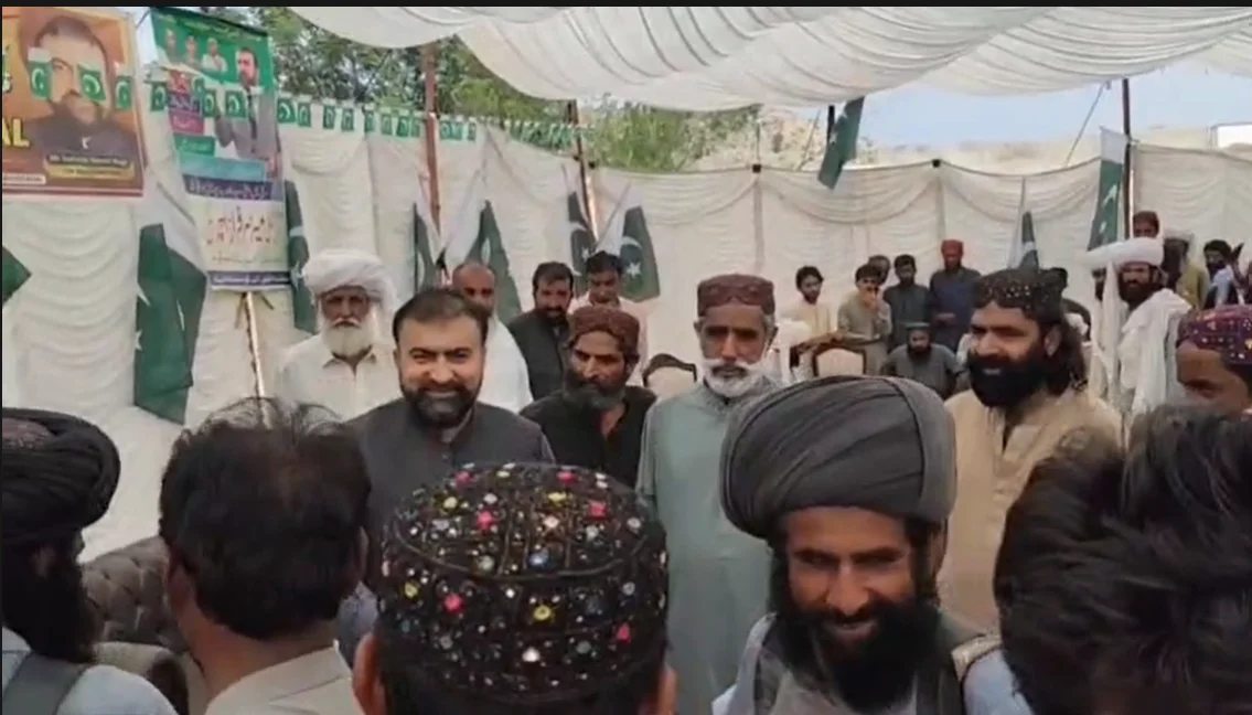 سرفراز بگٹی کا ڈیرہ بگٹی دورہ: عوامی مسائل مقامی سطح پر حل کرنے کے احکامات