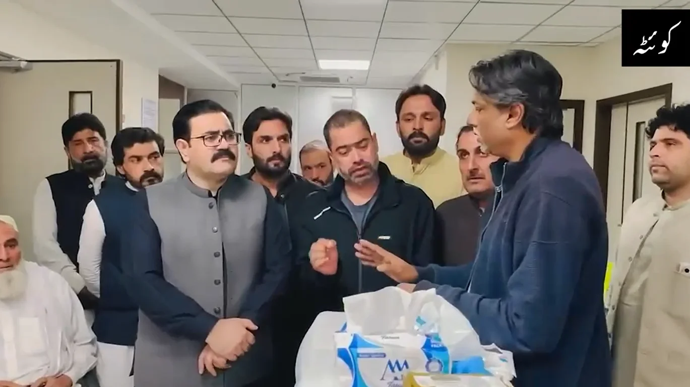 نوشکی فائرنگ: زخمی طالبات کے تمام اخراجات بلوچستان حکومت برداشت کرے گی