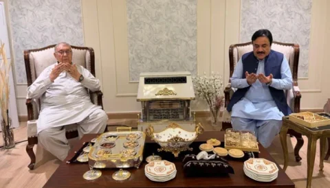 اسلام آباد: ڈپٹی چیئرمین سینیٹ سیدال خان نے مختلف سیاسی، سماجی اور صحافتی شخصیات کے اہلِ خانہ کے انتقال پر گہرے دکھ اور افسوس کا اظہار کرتے ہوئ
