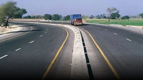 این-25 ہائی وے توسیعی منصوبہ سوالات کی زد میں، پلوں اور سڑک کی تعمیر کے معیار پر شدید تحفظات