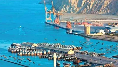 اقتصادی سروے کا انکشاف: گوادر پورٹ کے ترقیاتی منصوبوں سے 987 ملین روپے کی بچت متوقع