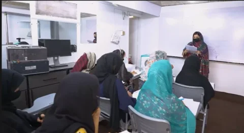 ایس او ایس ویلیج کوئٹہ کی یتیم بچیوں نے بیوٹیشن کورس مکمل کرلیا