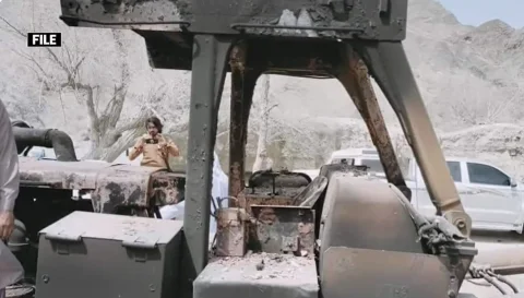 دکی: تعمیراتی کمپنی کے کیمپ پر حملہ، گارڈ شہید، 18 مزدور اغوا